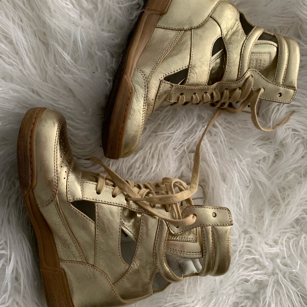 Authentic Marc by Marc Jacobs metallic sneaker wedges